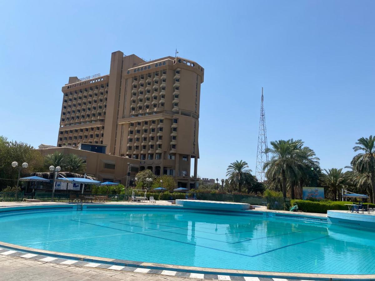 Al-Mansour Hotel Baghdād Extérieur photo